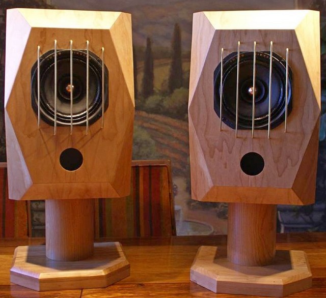 full range speakers with dihedral design